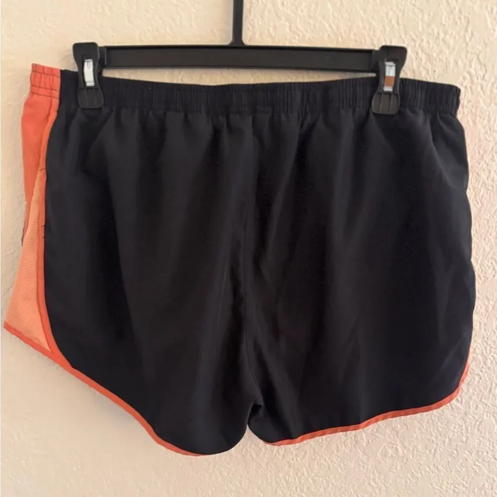 Nike black sleek shorts